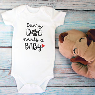Varje Hund behöver en Baby Cute-Djurälskare T Shirt