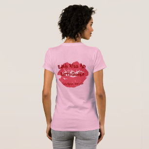 Varje kyss en EarthQuake ~Lord Byron, Don... Tee Shirt