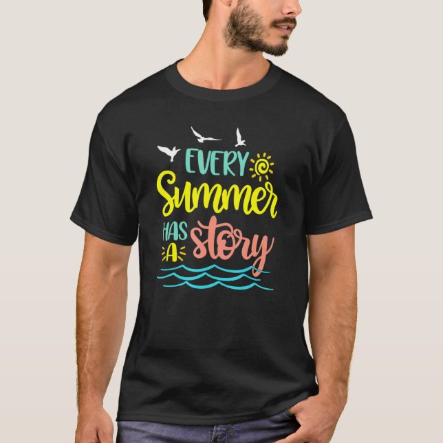 Varje sommar har en storiabb t shirt (Framsida)
