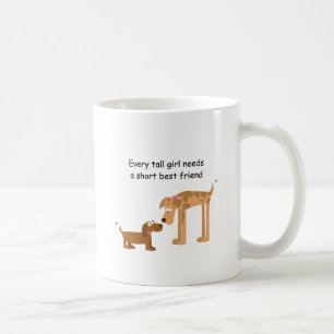 Varje Tall Girl behöver Kort Friend Kaffemugg