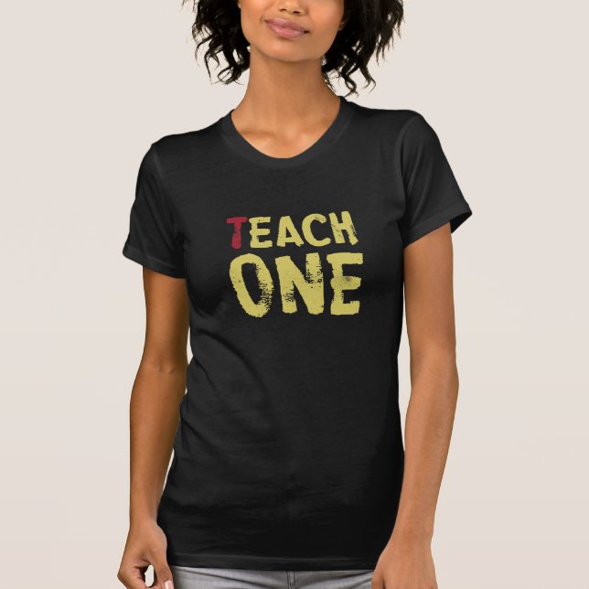 Varje undervisar en tee shirt (Framsida)