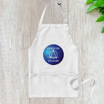 Varken gud eller mästare i anarki-symbol förkläde<br><div class="desc">Cook med övertygelse i denna "Varken Gud eller mästare"-apron med en djärv anarkistisk symbol och en nödlidande design. Perfekt för köket, BBQ eller kreativ. Den här plattan ger ett rebellöst kant till din vardag. Idealisk för punkter, aktivister och alla som gillar deras måltider har mött motstånd. Hållbar, funktionell och försedd...</div>
