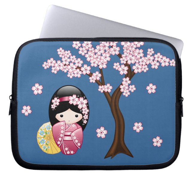 VårKokeshi docka - gullig japansk Geisha på blått Laptop Sleeve (Framsidan)