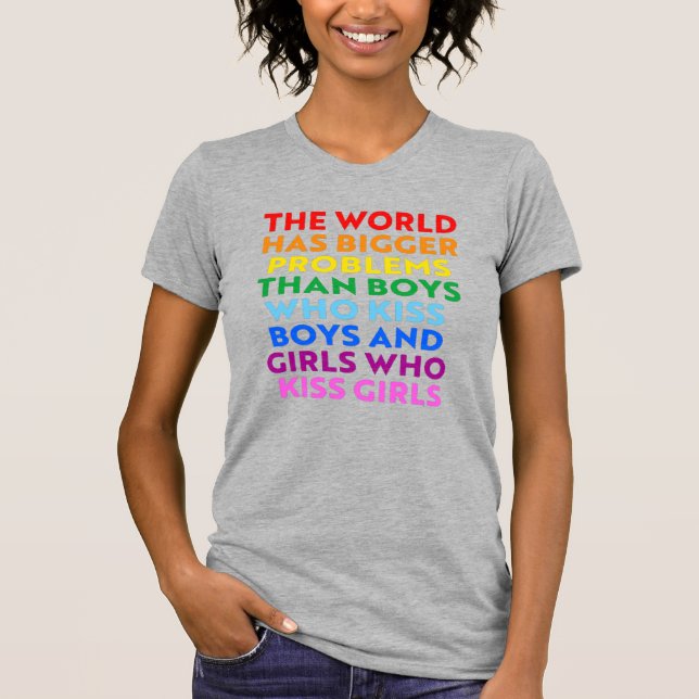 Världen har större problem t shirt (Framsida)