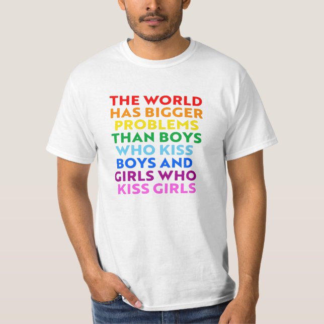 Världen har större problem t shirt (Framsida)