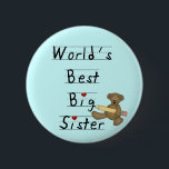 Världens bästa filmskjortor och presenter knapp<br><div class="desc">World's Best Big Sister T-shirts, kort, klistermärken, mugg, knappar, tote bags och mycket mer med en nalle med en stor gult blyertspenna och en linjetext från Kim stil som lyder "Världens bästa stora syster!". Du kan anpassa det ytterligare genom att lägga till ett namn på plats!</div>