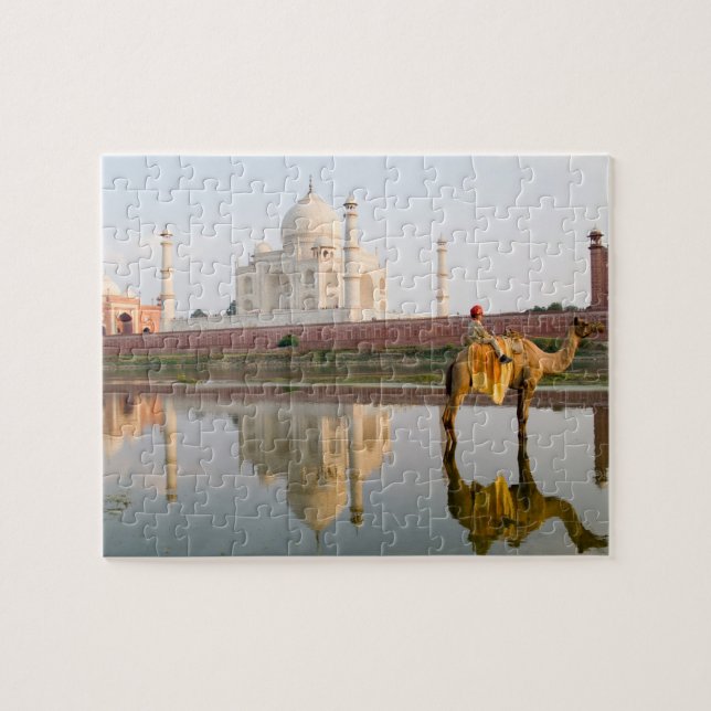 Världsberömda Taj Mahal tempelbegravningsplats vid Pussel (Horisontell)