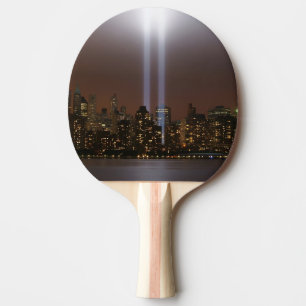 Världshandel centrerar tribute i ljust i New York Pingisracket