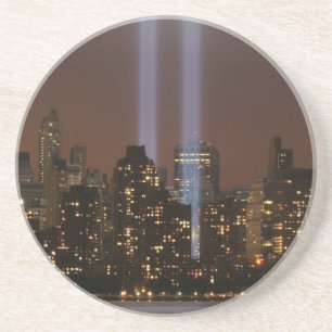 Världshandel centrerar tribute i ljust i New York. Underlägg Sandsten
