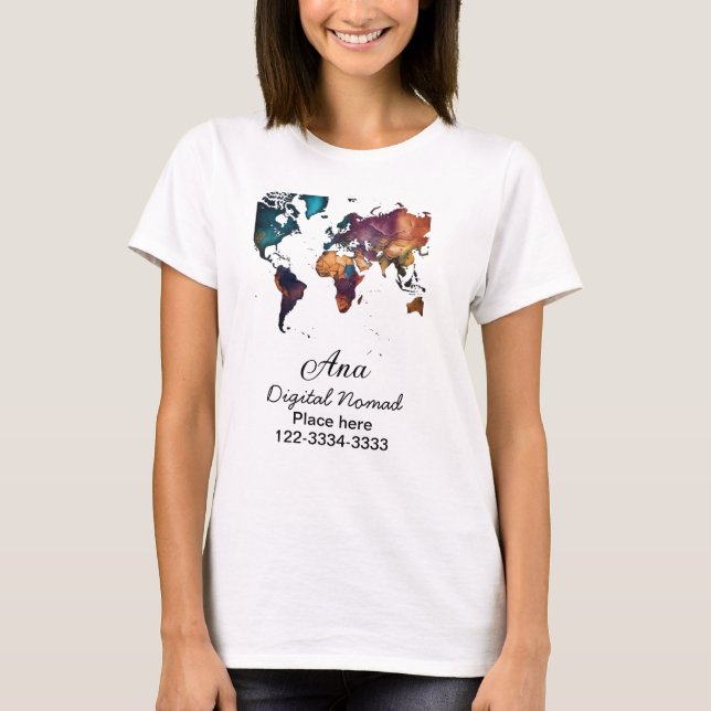 Världskartan lägger till din namntext ställe City  T Shirt (Framsida)