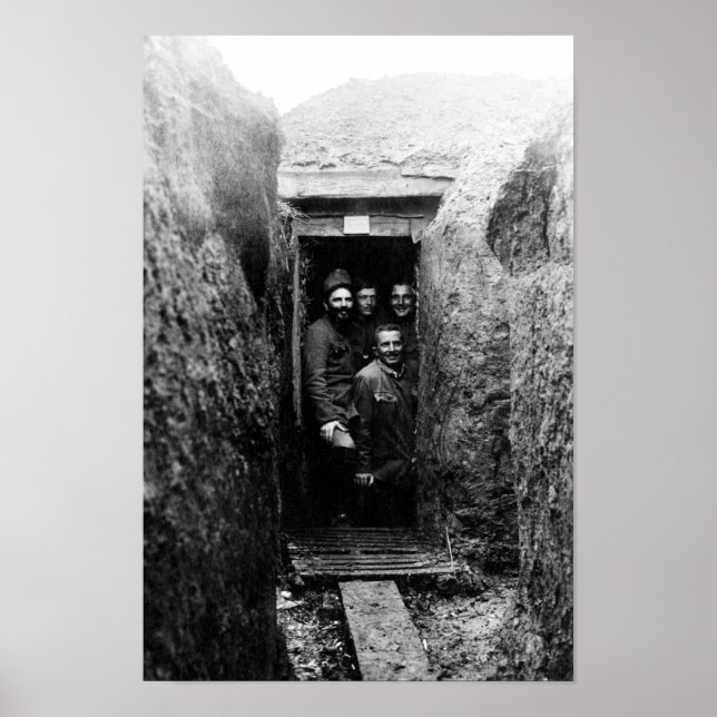 Världskrig 1 Soldiers in Trench - Circa 1916 Poster (Framsidan)