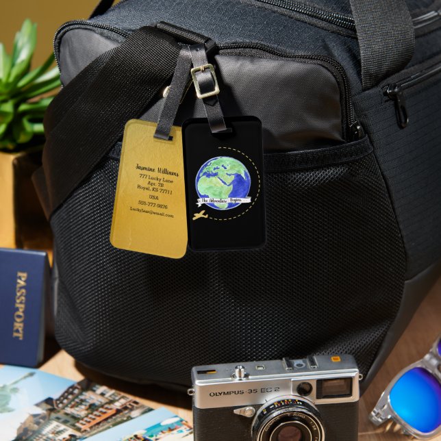 Världsreseglobe i Äventyr börjar. Bagagebricka (Fram & Baksida)