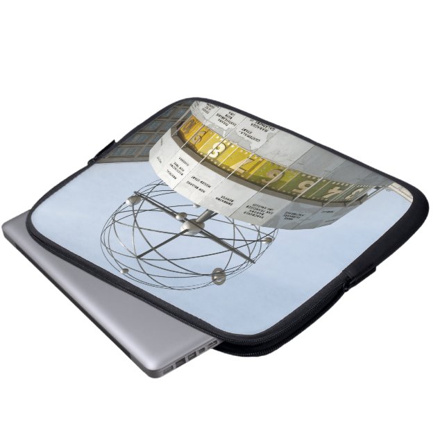 Världstidsklocka i Berlin Laptop Sleeve (Framre botten)