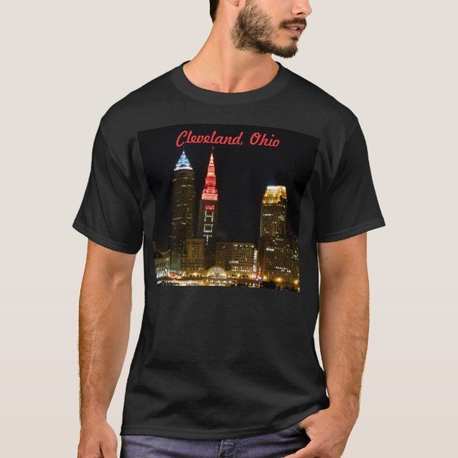 Varm i stadens centrum Cleveland OH T-tröja T Shirt (Framsida)