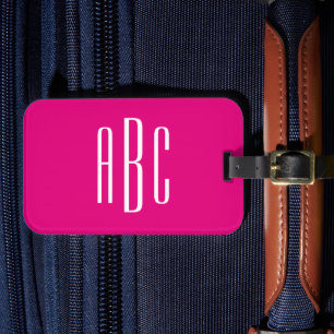 Varm rosa och vit tre bokstävers monogram bagagebricka