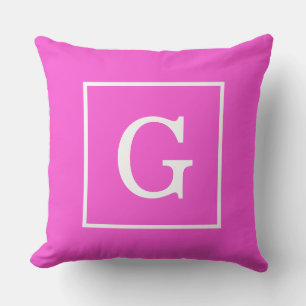 Varm rosa vit ram initial monogram kudde