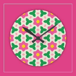 Varma rosa botaniska blommor på moderna geometrisk rund klocka