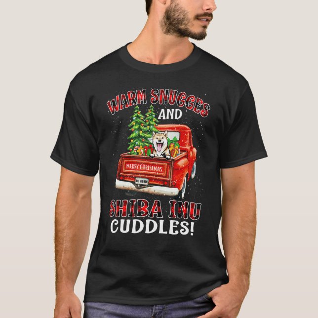 Varmsugnar och Shiba Inu Cuddles Lastbil Träd Chr T Shirt (Framsida)