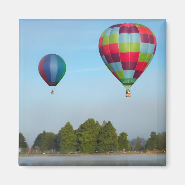 Varmt luftballonger över en sjö, NZ Magnet (Framsidan)