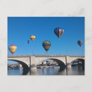 Varmt luftballonger över London Bridge Vykort