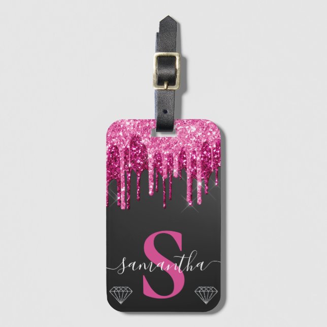 Varmt rosa droppande glitter på svart monogram bagagebricka (Framsida vertikal)