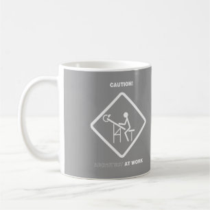 Varna arkitekten på arbete kaffemugg