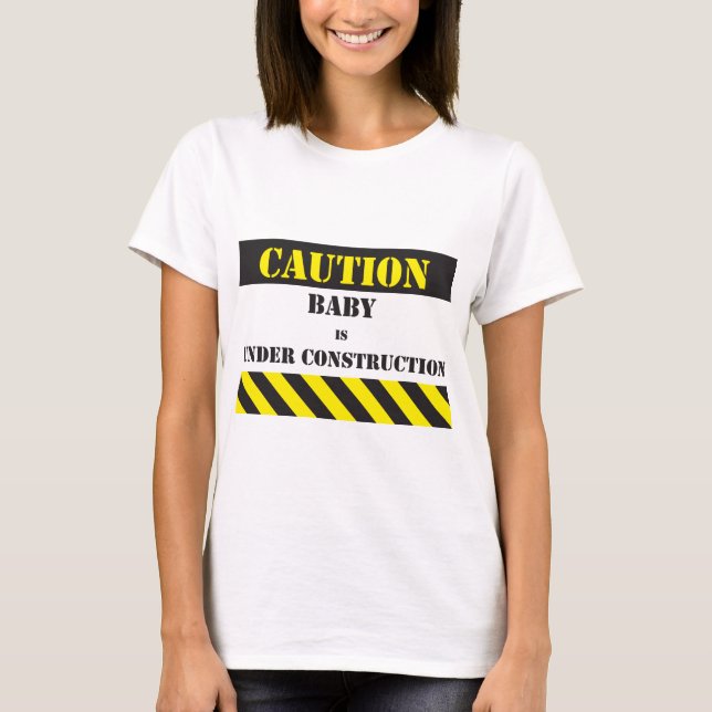 Varna babyen under konstruktion t shirt (Framsida)