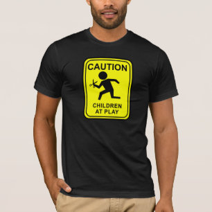 Varna barn på lek - spring med sax tee shirt