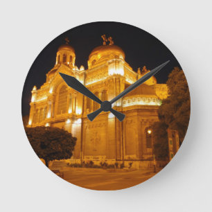 Varna katedral på natten rund klocka