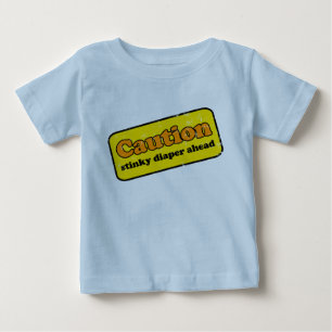 Varna: Stinky blöja framåt T Shirt