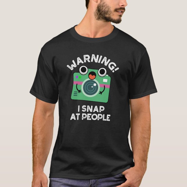 Varning att jag skakar på People Funny Camera Pun  T Shirt (Framsida)