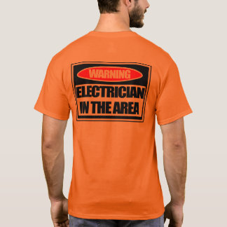 Varning Elektroker i skyddsrummet t-shirt