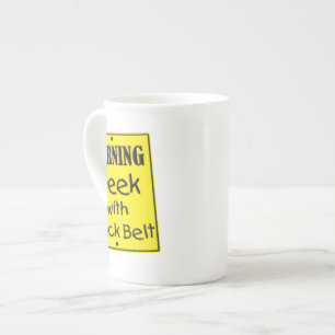 Varning Geek med Black Bälte Mugg Benporslin Mugg