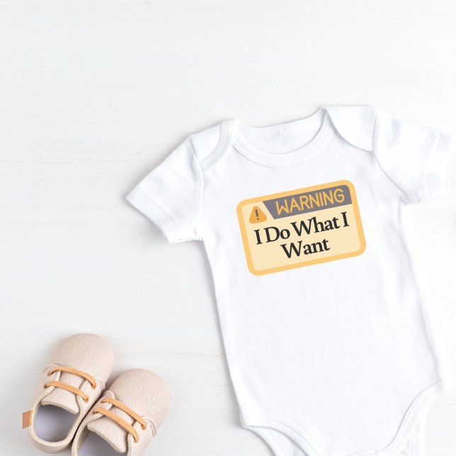 Varning! Jag gör vad jag vill. T Shirt (I do what I want baby outfit)
