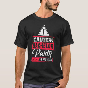 Varning Sjungkarlsläkt pågår Roligt T Shirt