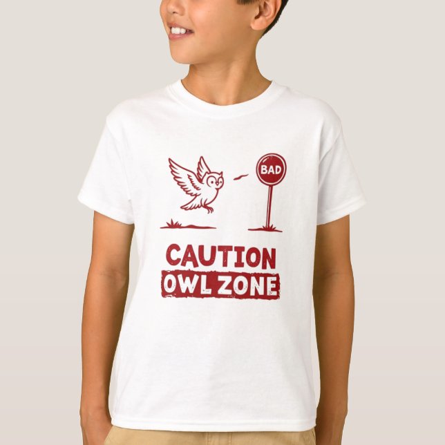 Varning Uggla Zon - Uggla T-Shirt-design i lekfull T Shirt (Framsida)