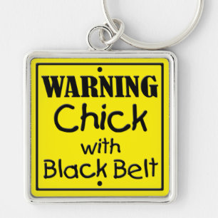 Varningschick med det svart bältet Keychain Fyrkantig Silverfärgad Nyckelring