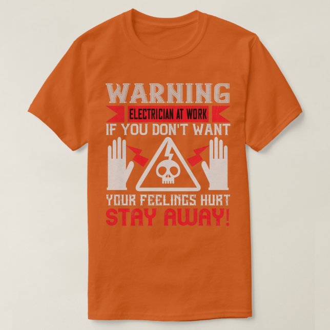 Varningselektriker på arbetsplatsen t shirt (Design framsida)