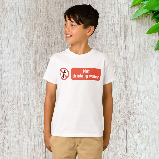 Varningsskylt för icke drickbart vatten t shirt (Skapare uppladdad)