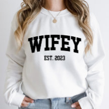 Varsity Stil Wifey Est. Minimikrav för år