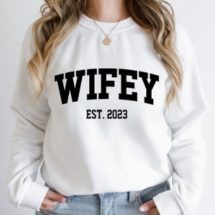 Varsity Stil Wifey Est. Minimikrav för år T Shirt