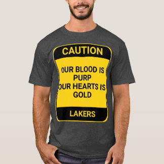 VÅRT BLOD ÄR PURP VÅRA HJÄRTOR ÄR GULD. T SHIRT