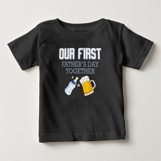 Vårt första Fars dag tillsammans 👨 ‍ 👶 ❤️ T Shirt (Framsida)