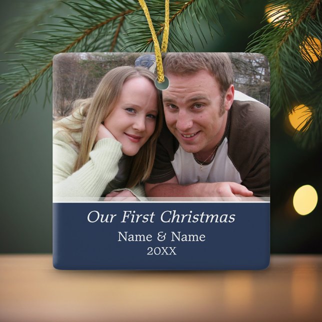 Vårt första julfoto - enkelsidigt julgransprydnad keramik (Personalized photo ornament)