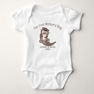 Vårt första Mors dag, Baby Otter-namn T Shirt