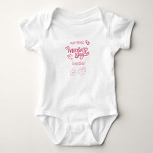 Vårt första mors dag tillsammans med baby kostym t shirt