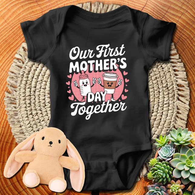 Vårt första Mors dag tillsammans T Shirt (Skapare uppladdad)