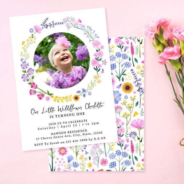 Vårt lilla jodrostjacka 1:a födelsedagsfoto inbjudningar (Our Little Wildflower Girl 1st Birthday Photo Invitation)