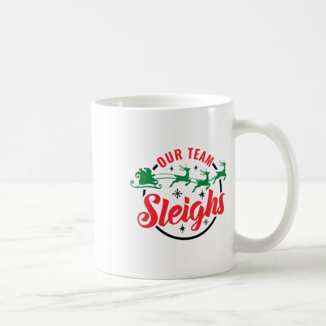 Vårt team har julfamiljen Pajama Julafton Holi Kaffemugg (Höger)