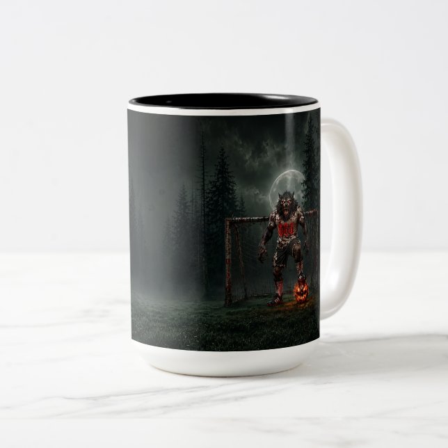 Varulvsfotbollsspelare Halloween-skräckkonst Två-Tonad Mugg (Framsida höger)